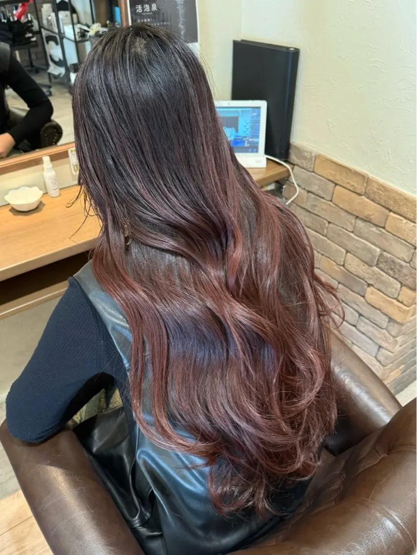 ロング カラー ヘアカラー 甲斐 千尋のヘアスタイル