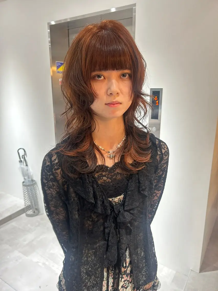 セミロング オレンジブラウン レイヤーカット ウルフカット ウルフレイヤー カット ヘアカラー トリートメント ナチュラルレイヤー/ ボブパーマ/カネコのヘアスタイル
