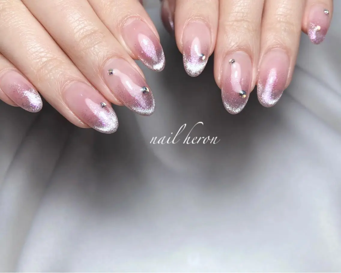 ネイル チークネイル マグネットネイル ハンドネイル saki_ nail heronのネイルデザイン