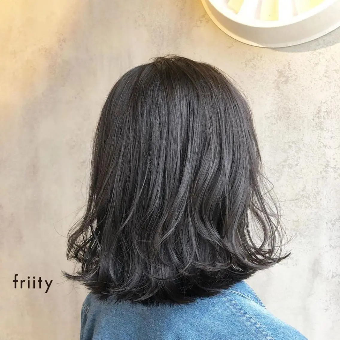 ミディアム カラー ダークグレー ダークグレージュ グレージュ カット ヘアカラー 中司 莉菜のヘアスタイル