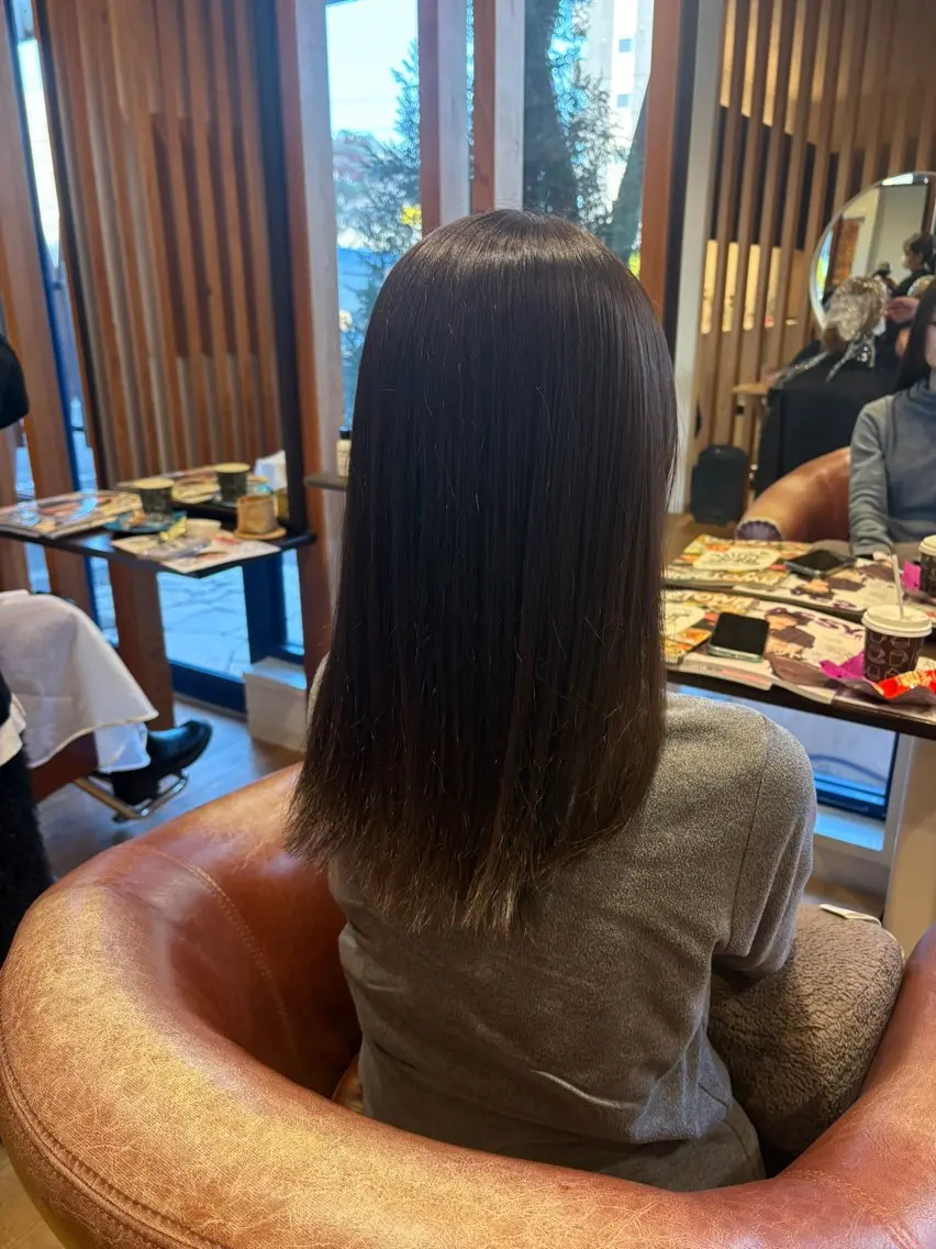 セミロング カラー ヘアカラー 縮毛矯正 山本 あやめ子のヘアスタイル