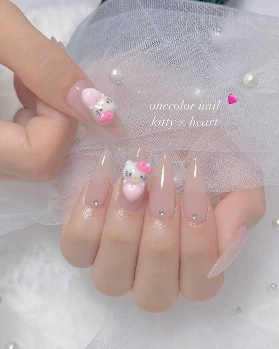 ネイル キラキラネイル 韓国ネイル ロングネイル ワンホンネイル ハンドネイル Josie nail salonのネイルデザイン