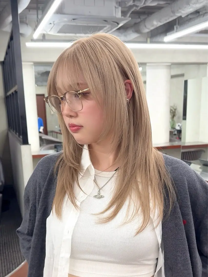 ロング カラー アッシュ ベージュカラー ブリーチ ケアブリーチ ダブルカラー カット ヘアカラー トリートメント ブリーチ ハイトーン 特化🌈フジタハルキのヘアスタイル