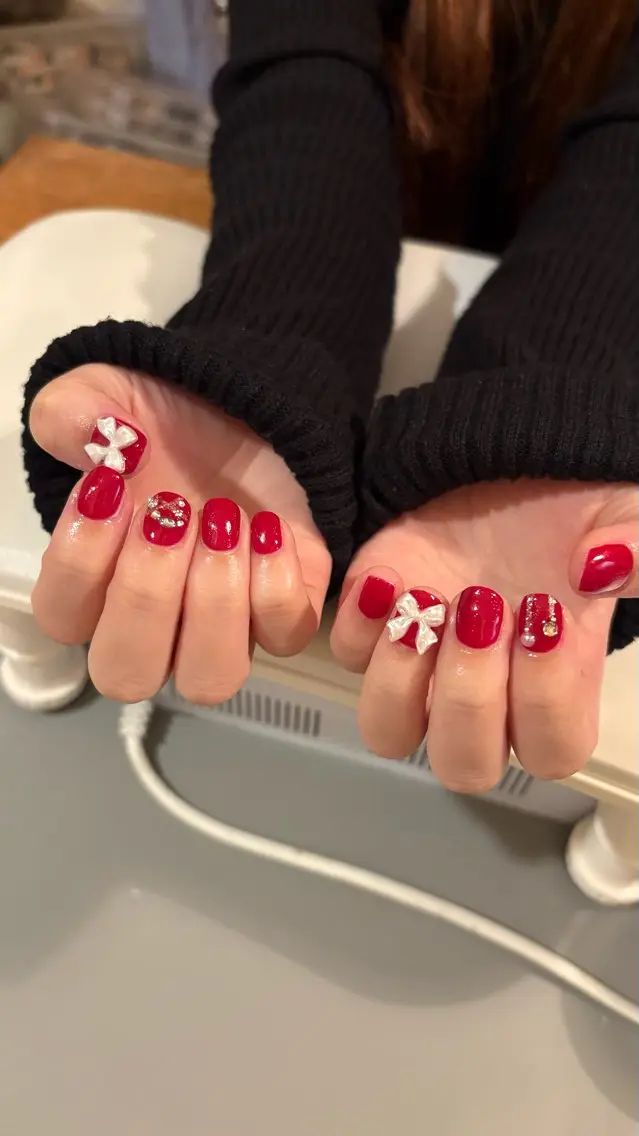 ネイル ワンカラーネイル 冬ネイル クリスマス ハンドネイル Lily Nailのネイルデザイン