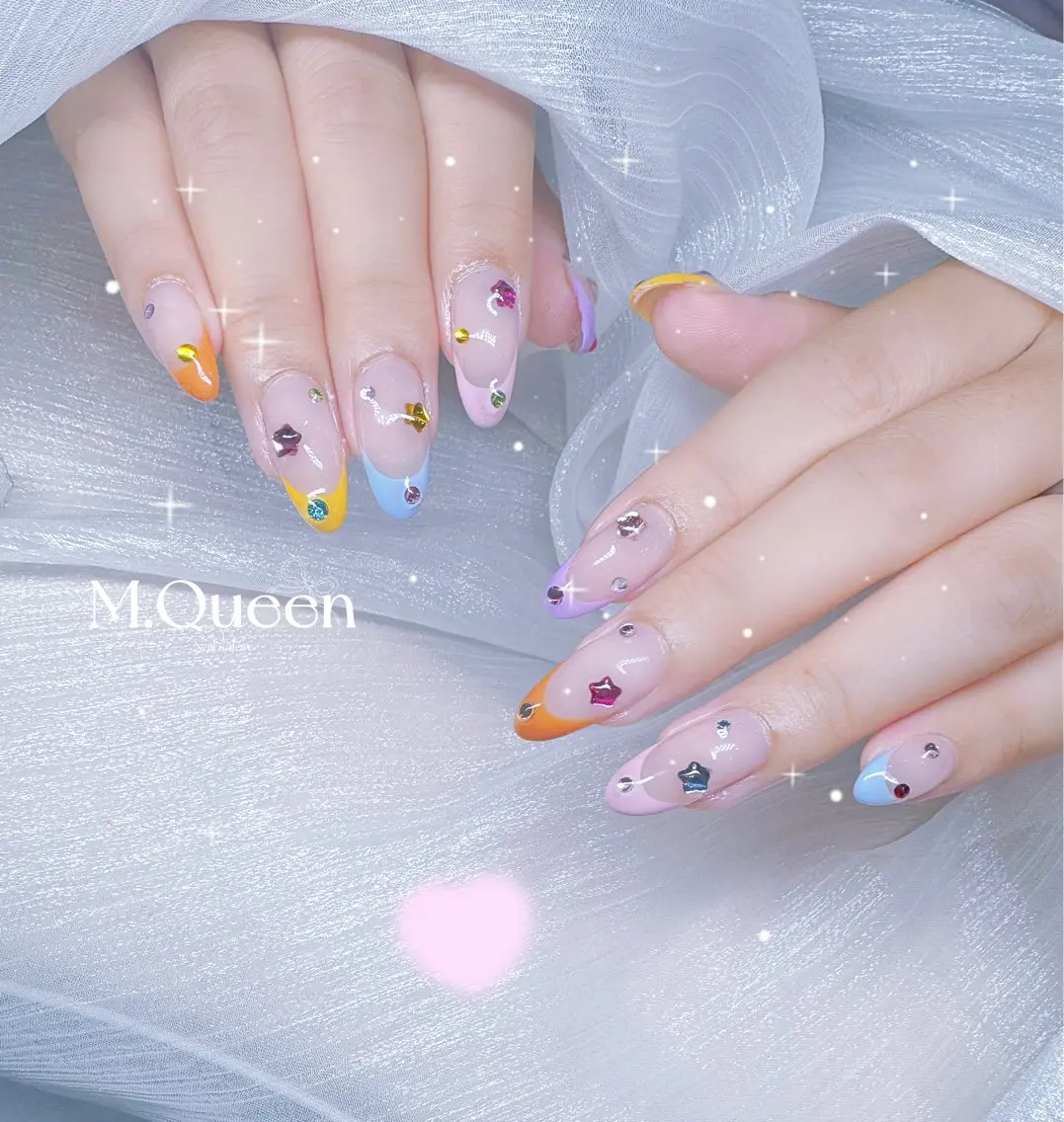 ネイル M.Queenネイル サロン天神今泉店のネイルデザイン