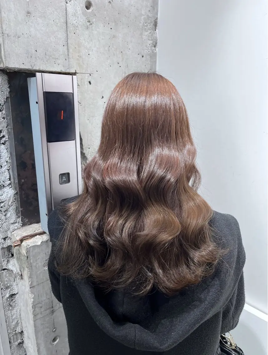 ロング カラー カット ヘアカラー newi 天王寺 🪐airiのヘアスタイル