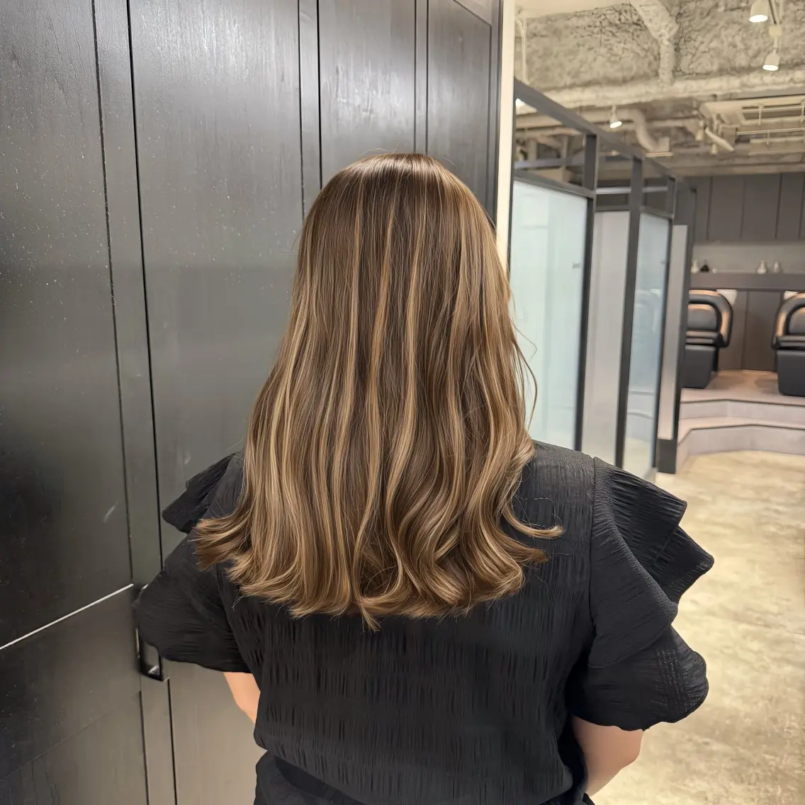 セミロング カラー ブリーチ ケアブリーチ 透明感カラー ダブルカラー ハイライトカラー カット ヘアカラー ハイライト／髪質改善 裕樹のヘアスタイル