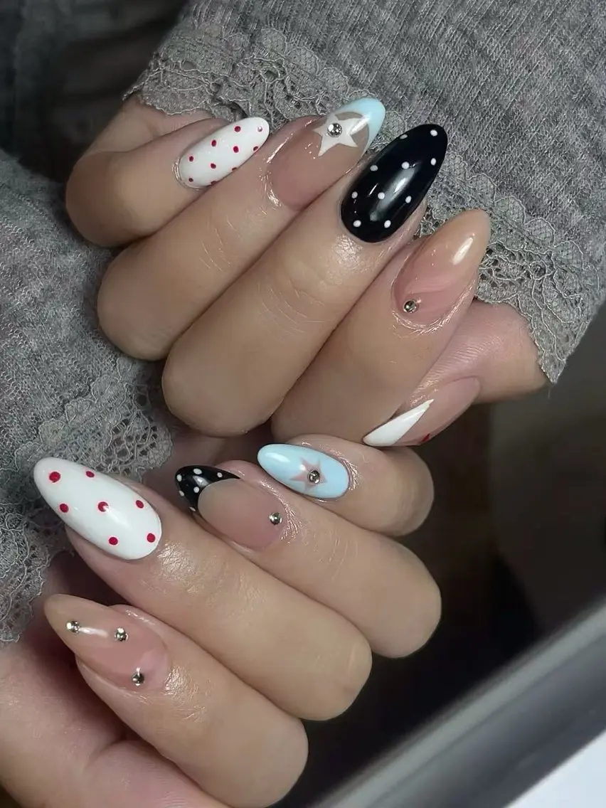 ネイル Romine ネイル&マツゲのマツエク・マツパデザイン