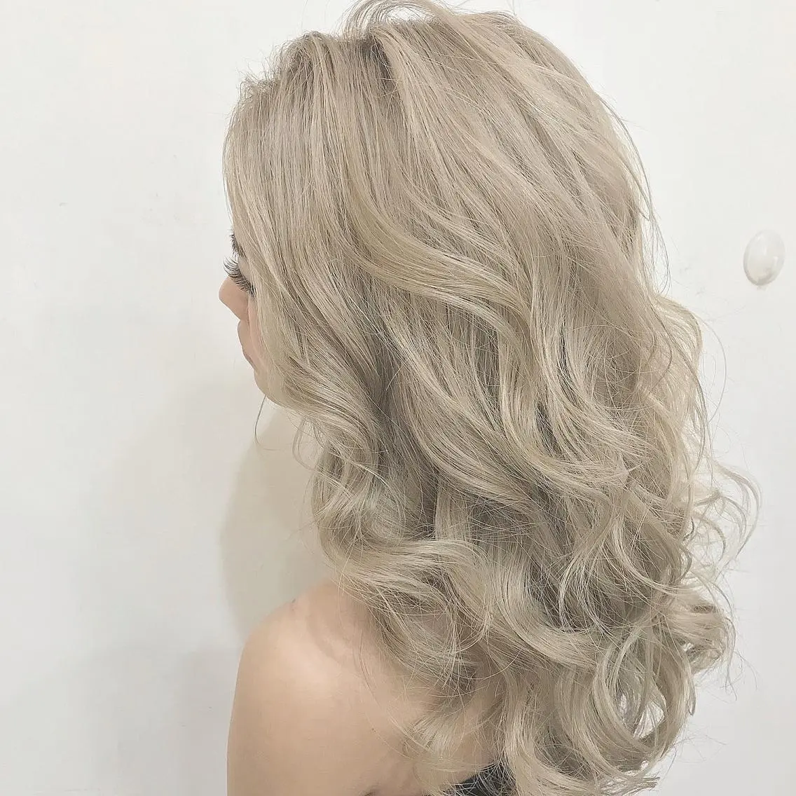 セミロング ヘアカラー トリートメント にしき さんのヘアスタイル