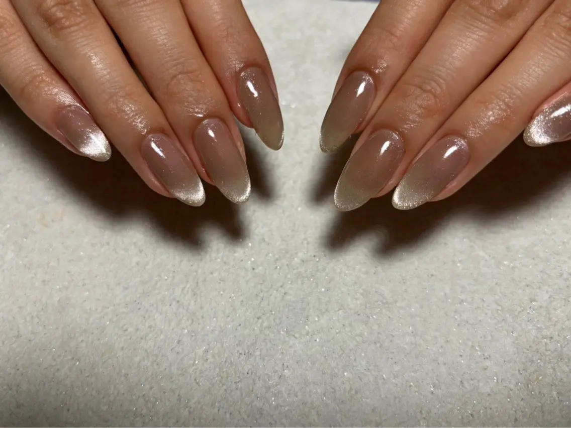 ネイル オーロラネイル フットネイル フレンチネイル ジェルネイル 韓国ネイル ハンドネイル mogunail &blowのネイルデザイン