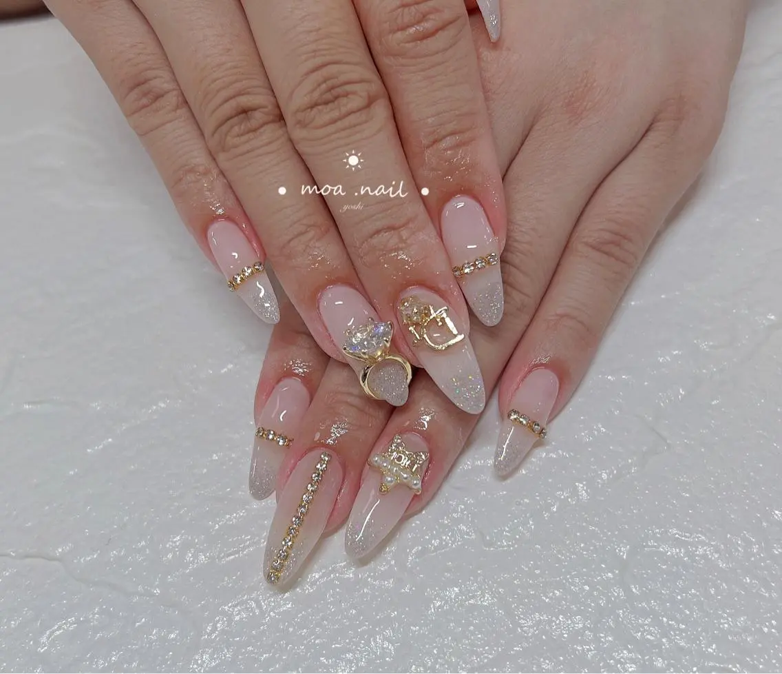 ネイル MoaNail🫶 Yoshiのネイルデザイン