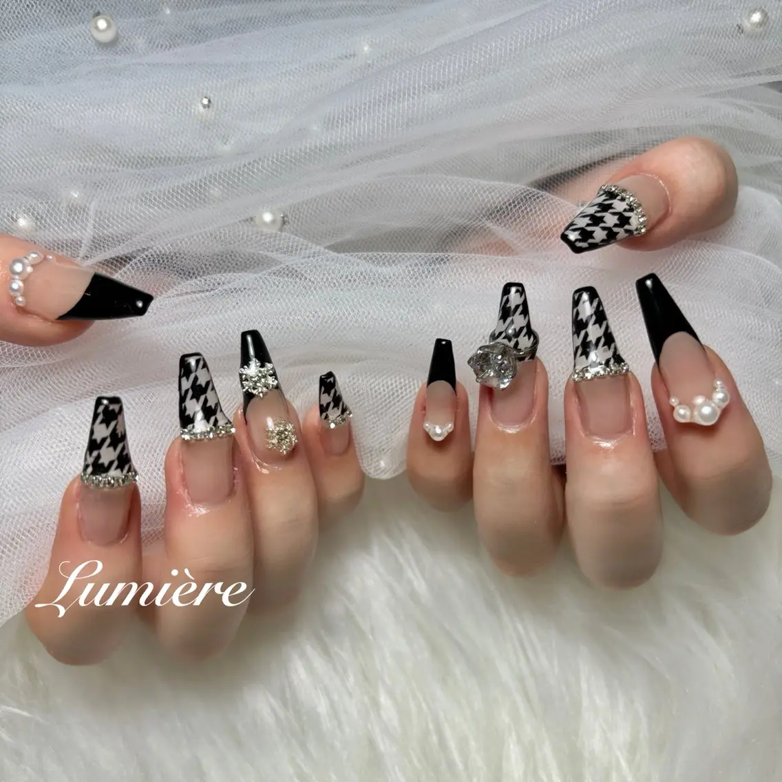 ネイル ロングネイル Lumière| ロング|ワンホンのネイルデザイン