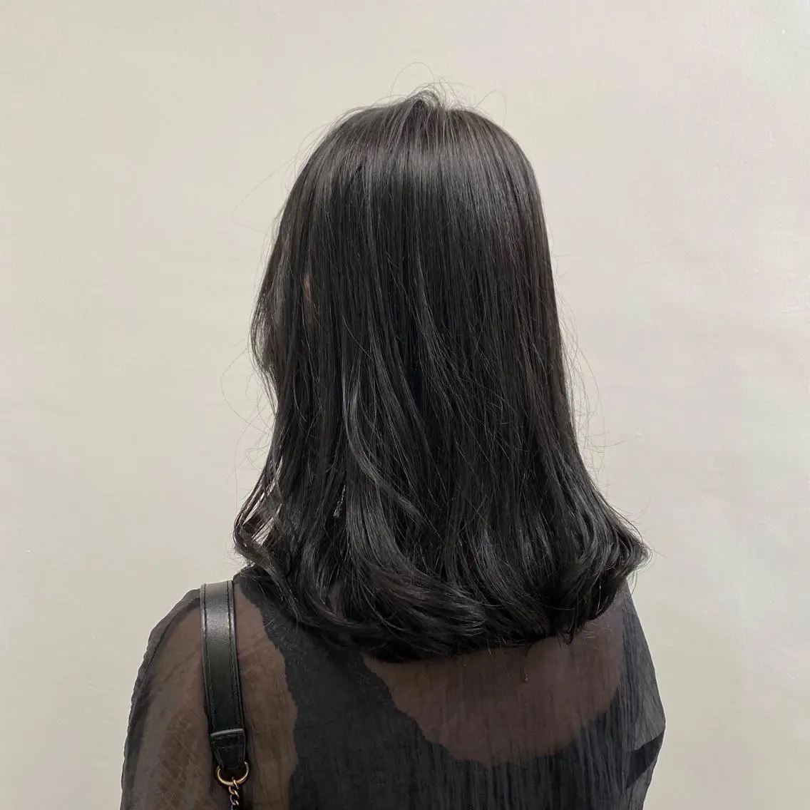 セミロング カラー パーマ ヘアアレンジ ネイル マツエク・マツパ 韓国風ベージュ🤎 赤みなし🌿横浜🤎のヘアスタイル