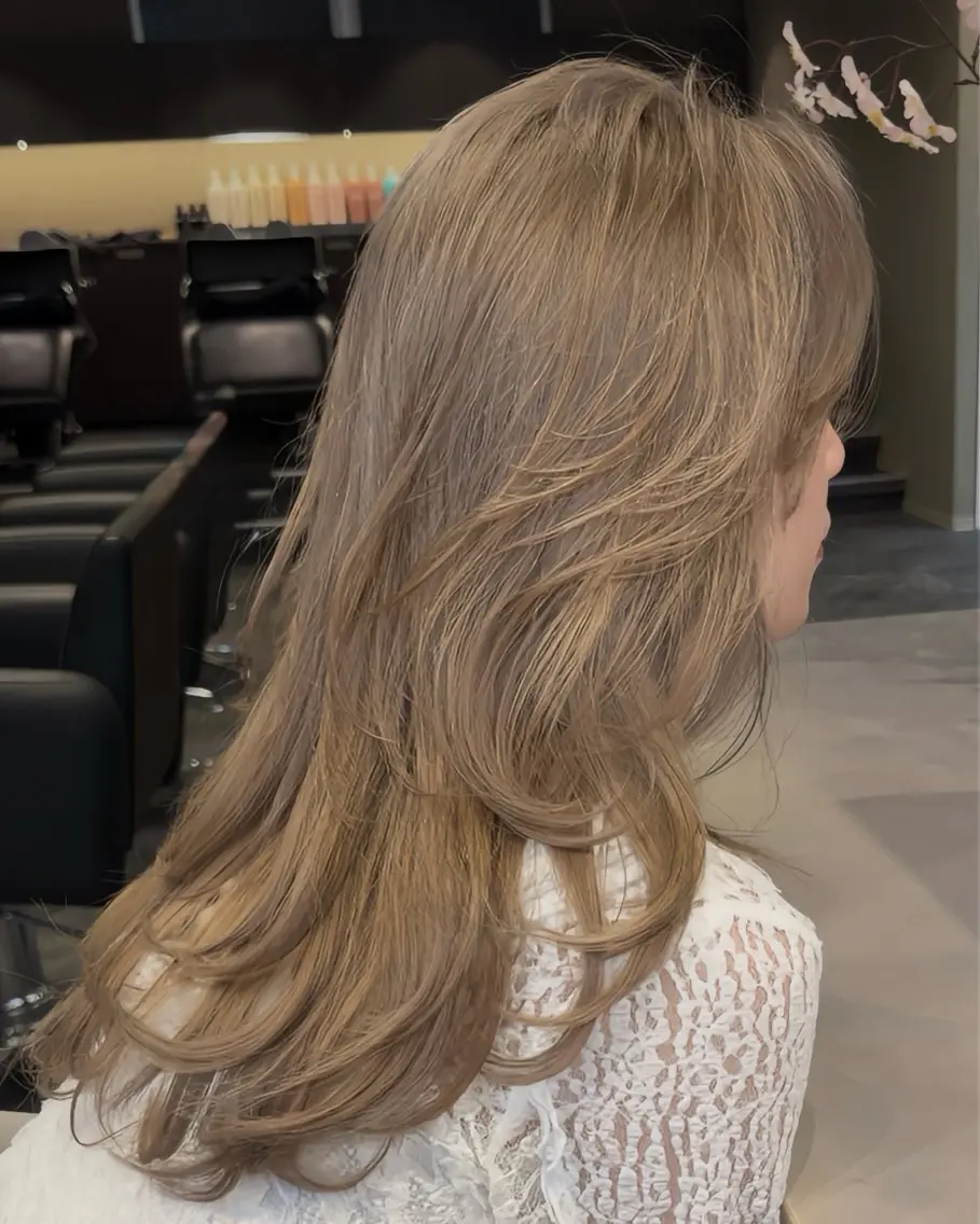 ロング カラー ブリーチ ブロンド ダブルカラー ヘアカラー 🇺🇸海外デザイン iCON TOKYOのヘアスタイル