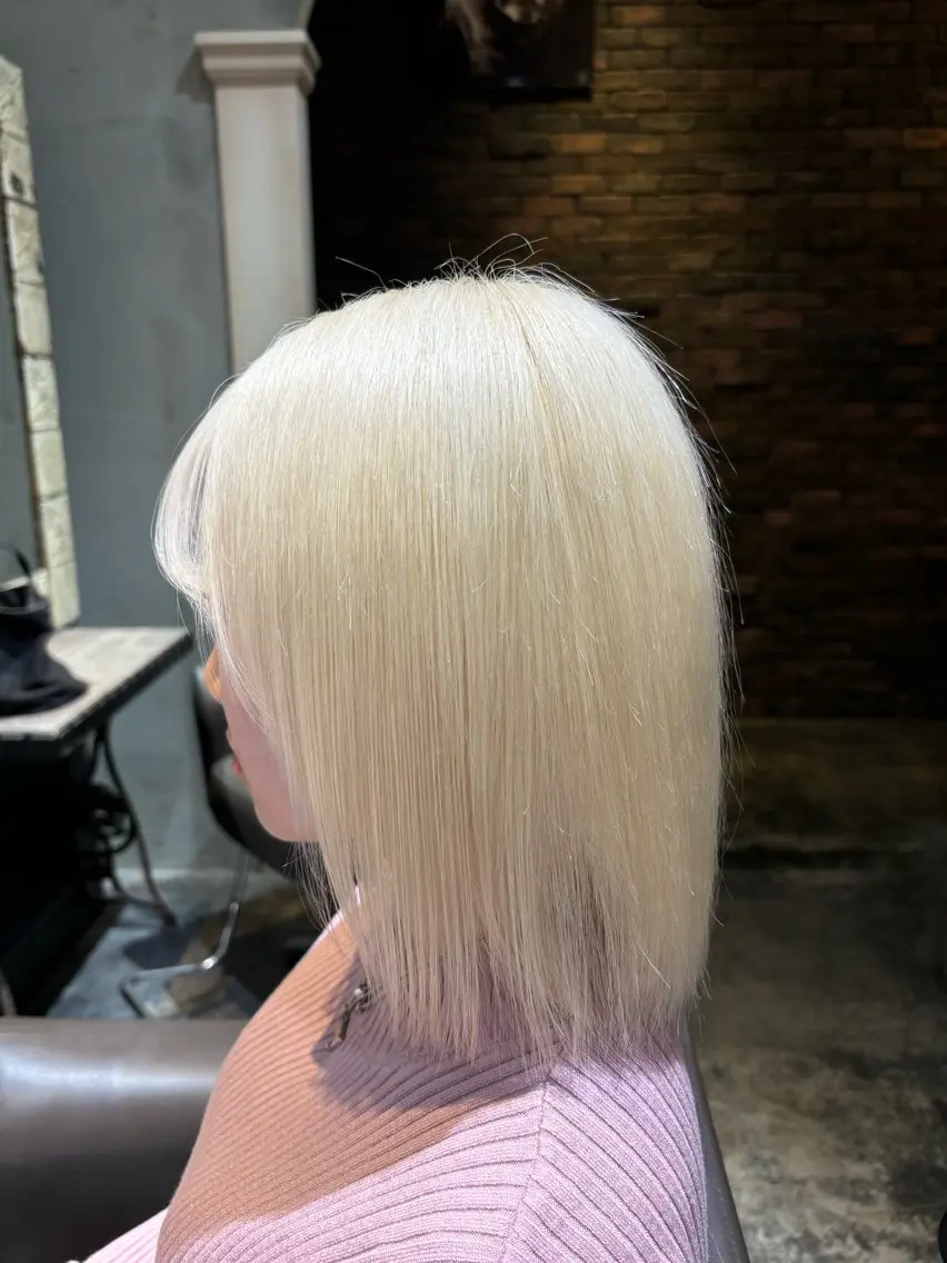 ミディアム ボブ ヘアカラー トリートメント 高見澤 優のヘアスタイル