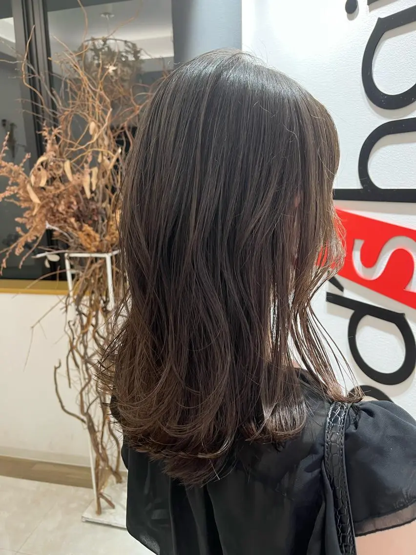 🌿ヘッドスパ10分➕Aujuaトリートメント🌿《シャンプーブロー込み》お仕事帰りなど癒されたい時におすすめです🕊の写真