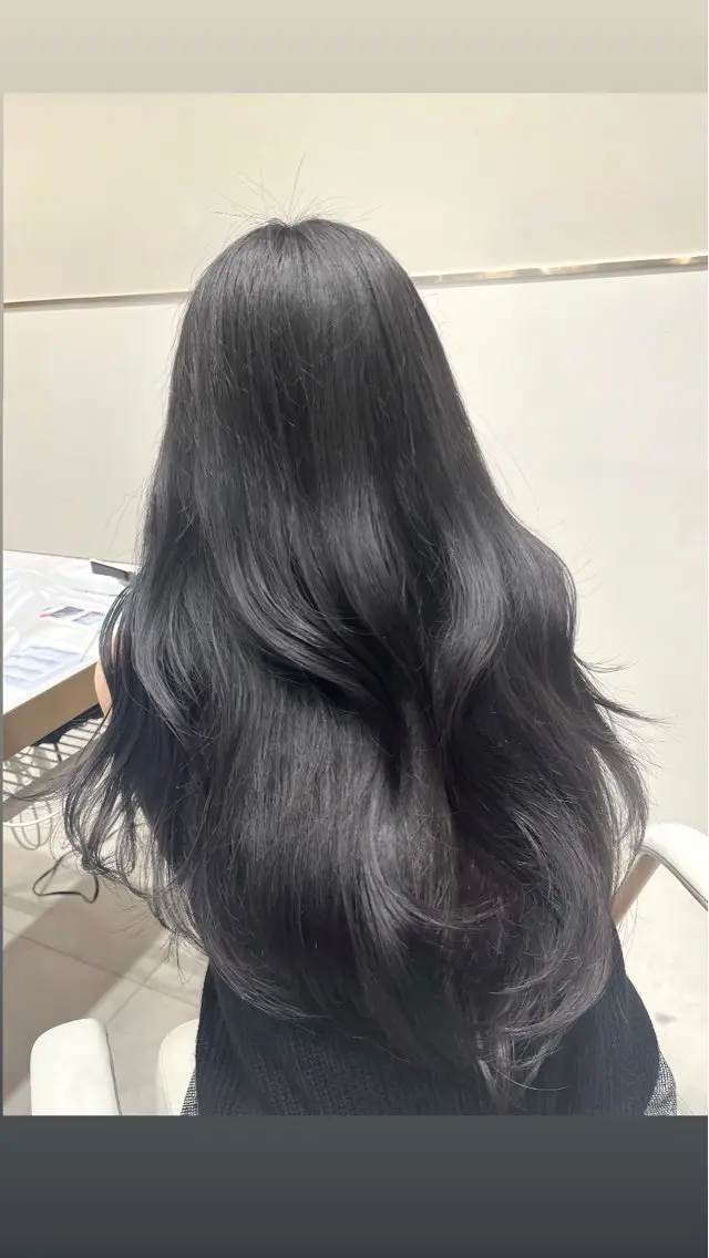 ロング 赤み消し透明感カラー 似合わせ前髪柴田礼空のヘアスタイル