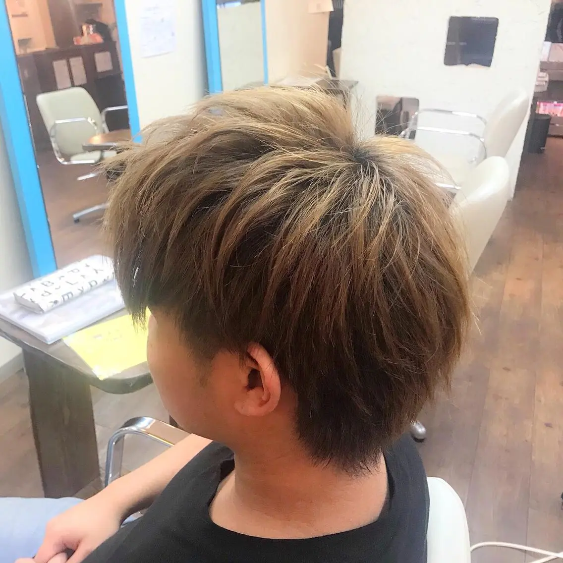 メンズ ツーブロック カット ヘアカラー 中野 大士のヘアスタイル