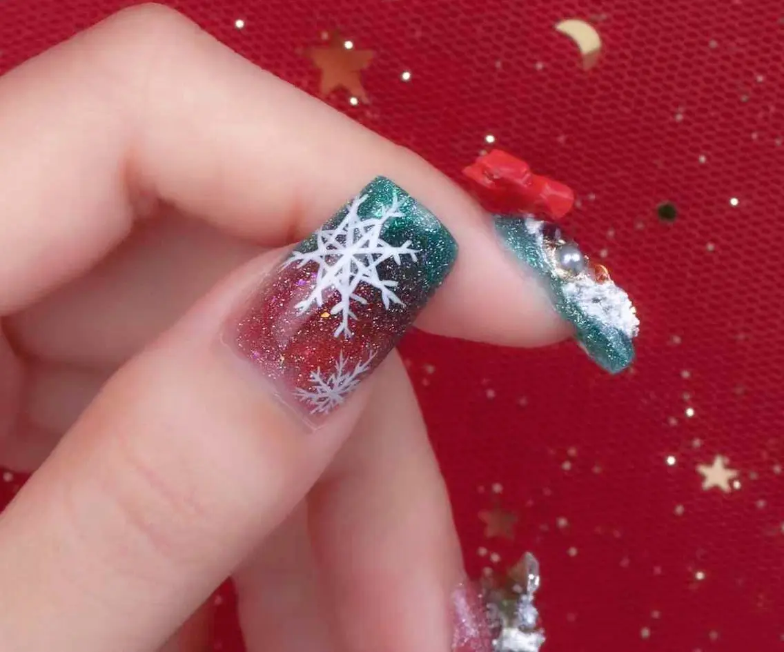 ネイル ハンドネイル MoonNail ユリ🌸のネイルデザイン