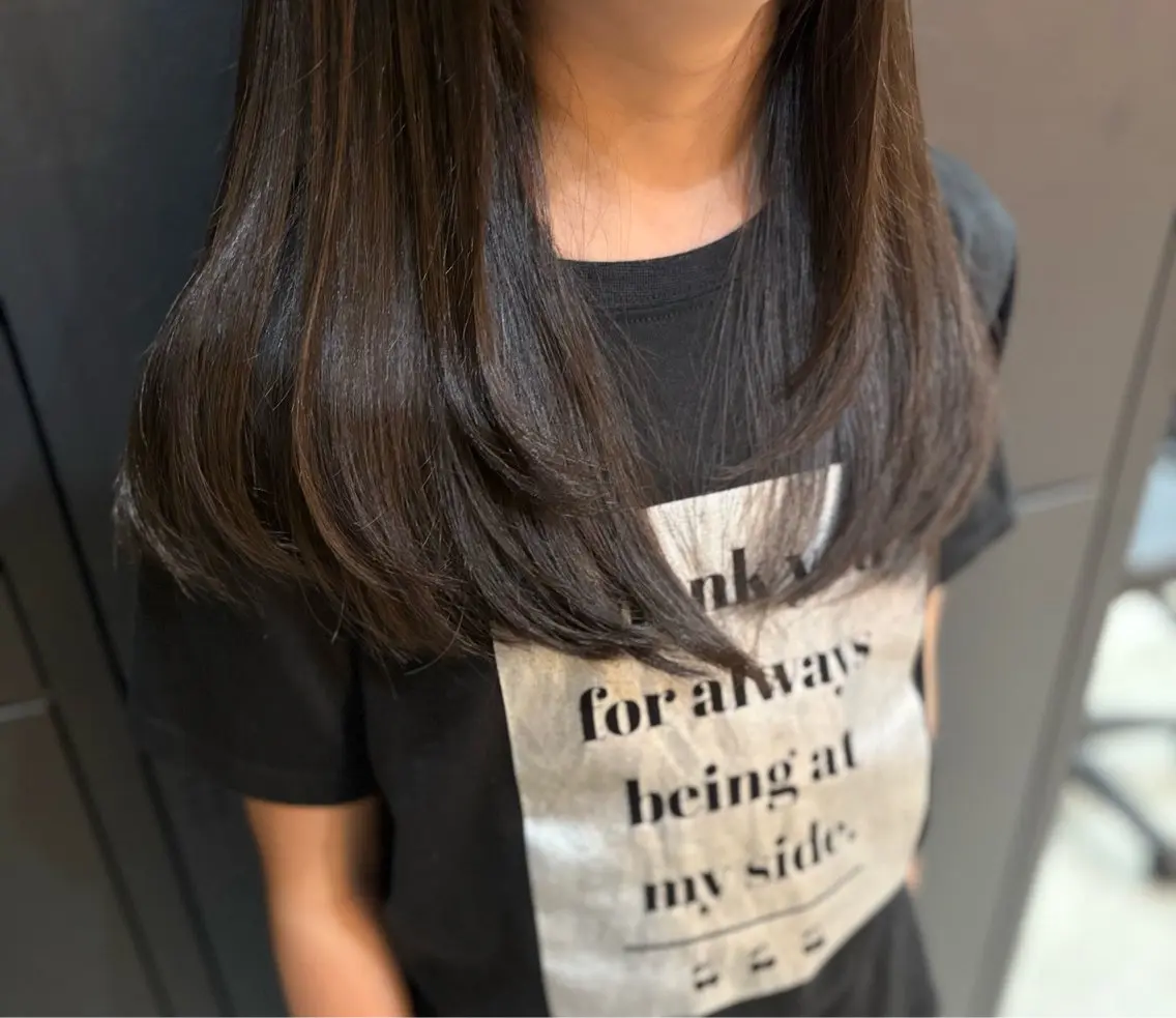 ロング レイヤーカット かわうち れなのヘアスタイル