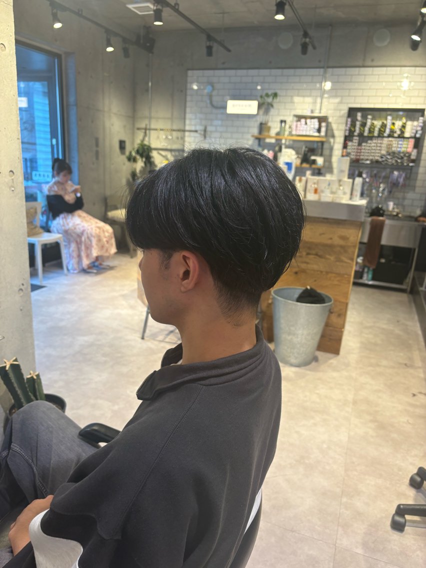 メンズ カット 縮毛矯正 韓国ヘアー🇰🇷 MIWAのヘアスタイル
