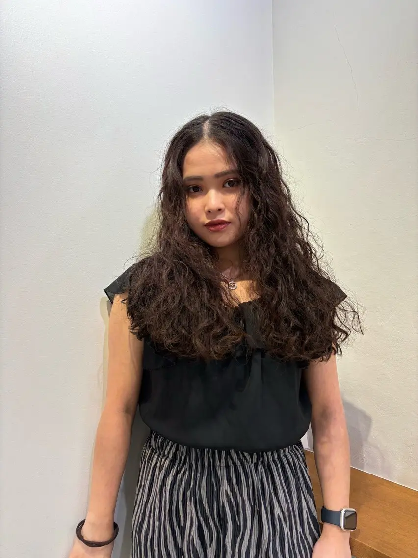 ロング パーマ カット パーマ ナルカワ アユミのヘアスタイル
