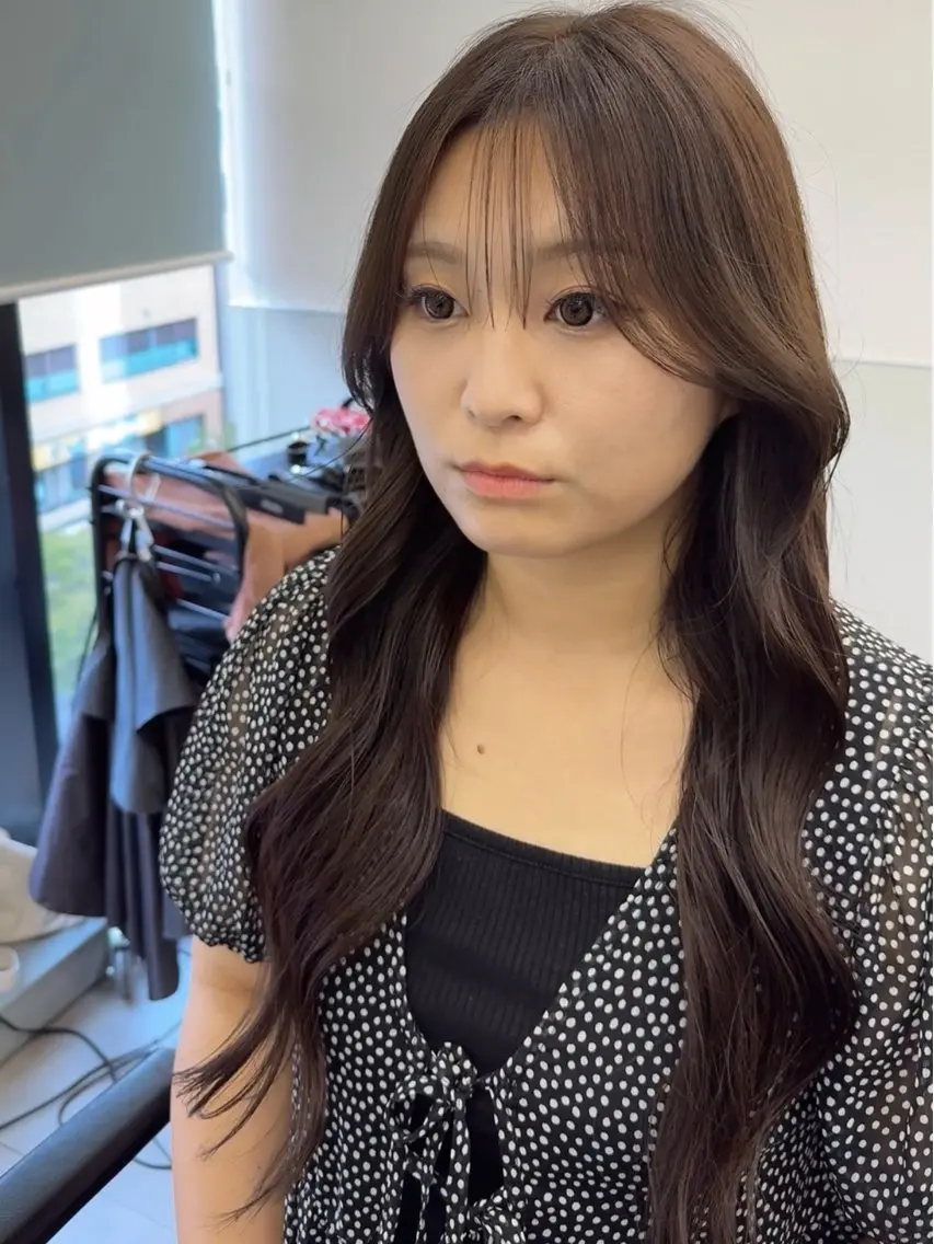 ロング レイヤーカット ローレイヤー カット ヘアカラー トリートメント 韓国ヘア🇰🇷 スズキのヘアスタイル