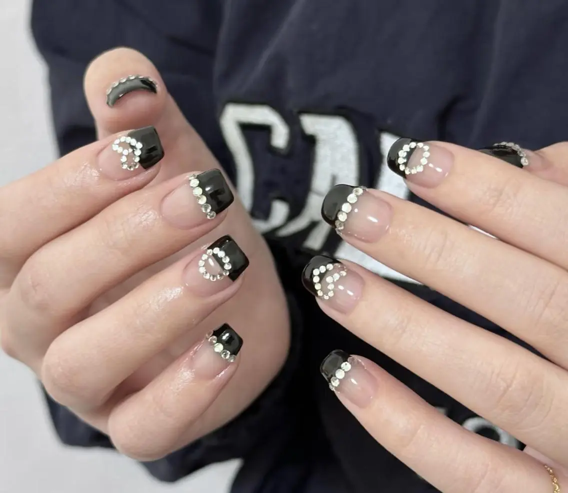 ネイル ハンドネイル 🎀 Ayaka_nailのネイルデザイン