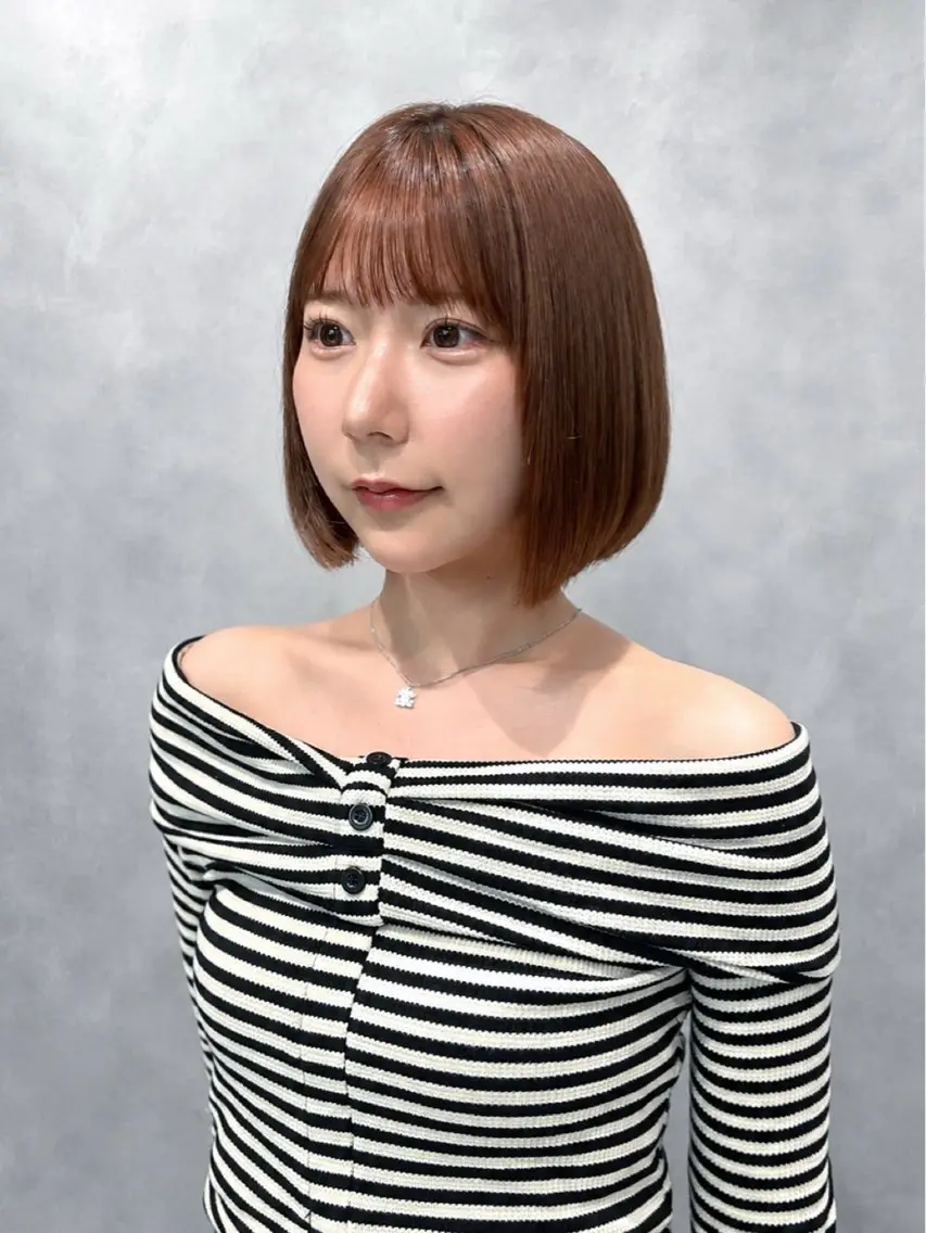 ショート カラー ヘアカラー ♡iku♡カラー 顔周りカットのヘアスタイル