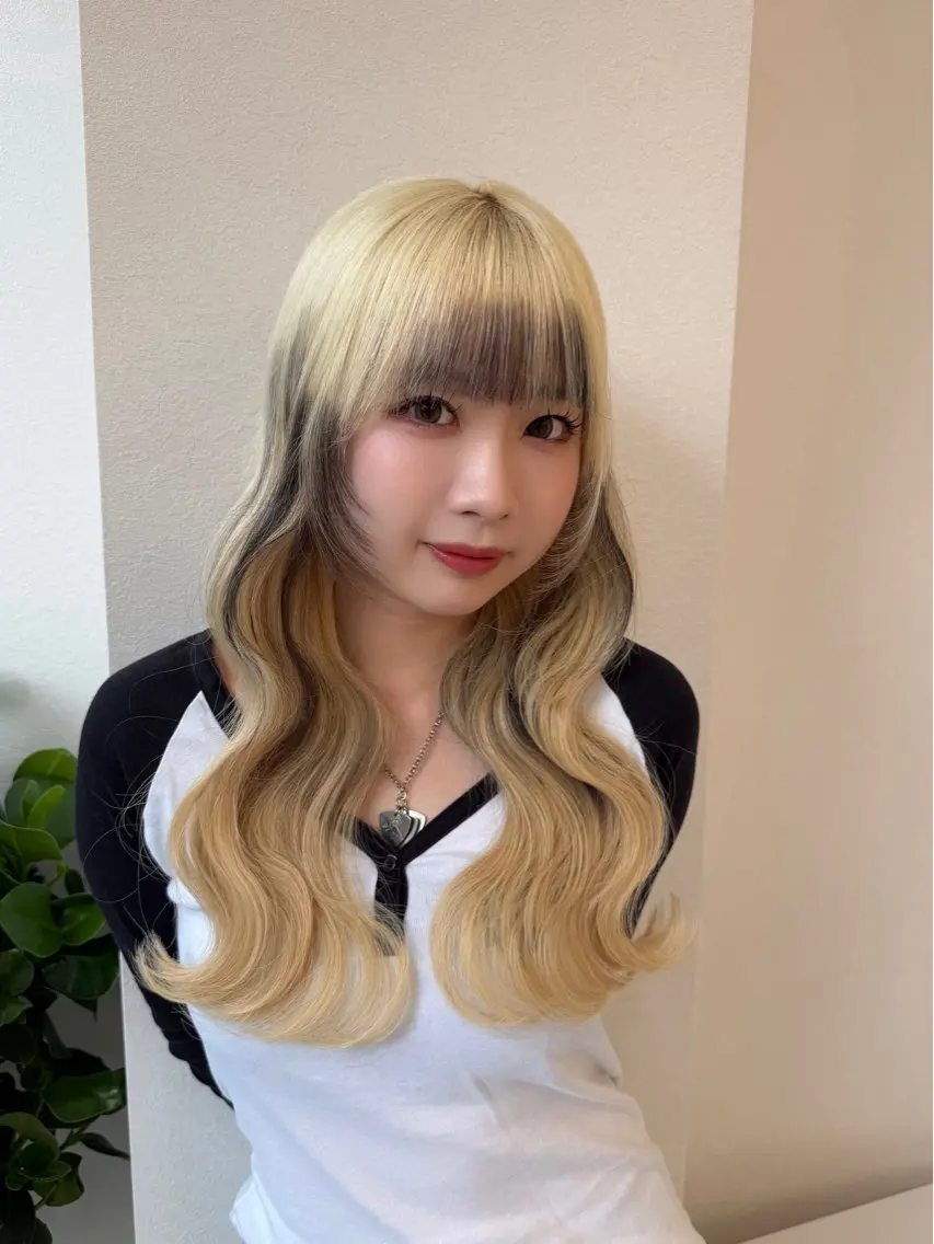 ロング カラー プルエクステ ハイトーンカラー エクステ エクステ 原宿プルエクステ 🎀NENE🎀のヘアスタイル