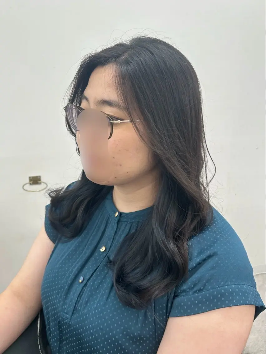 ミディアム カラー ヘアアレンジ カット ヘアカラー トリートメント 李奈🌼レイヤー/ 透明感ブリーチカラーのヘアスタイル