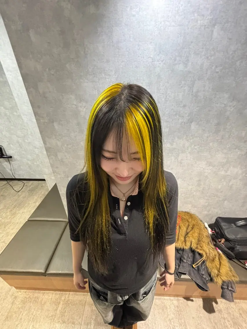 セミロング カラー 🌐NATSUMI 🌐【寒色カラー】のヘアスタイル