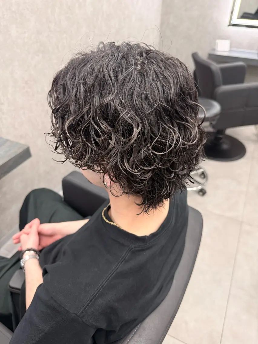 ミディアム ミディアムパーマ カット パーマ 🔥メンズ特化🔥 春音のヘアスタイル