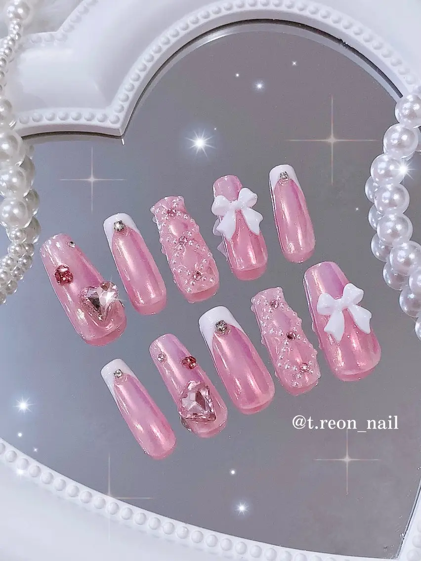 ネイル オーロラネイル フレンチネイル ガーリー ハート ピンク ハンドネイル 3Dアートネイル💗 都築レナのネイルデザイン