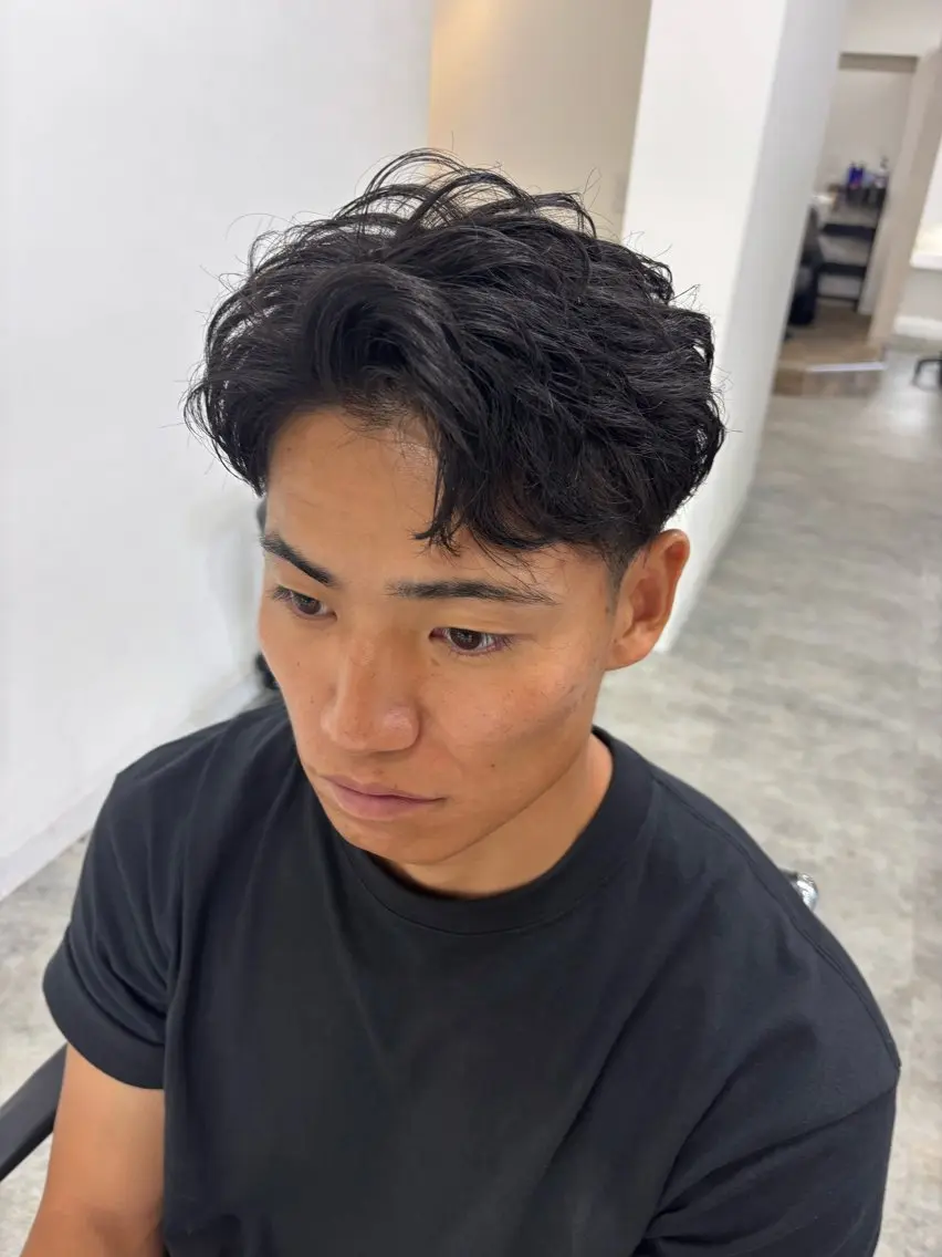 メンズ アップバング 西嶋 大凱のヘアスタイル