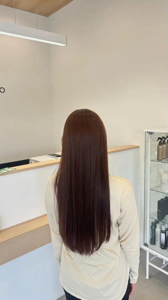 ロング カラー Agu. / KAEDEのヘアスタイル