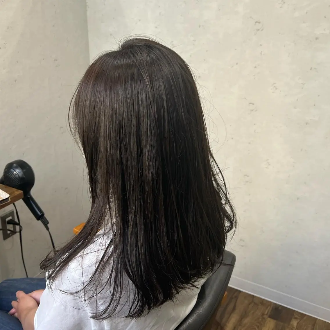 ロング カラー ベージュカラー 透明感カラー オリーブベージュ ナチュラルカラー 錦糸町【三橋衿奈】のヘアスタイル