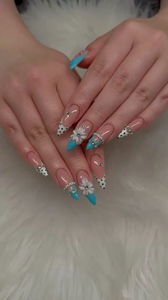 ネイル ハンドネイル HAPPI NAIL CALINのネイルデザイン