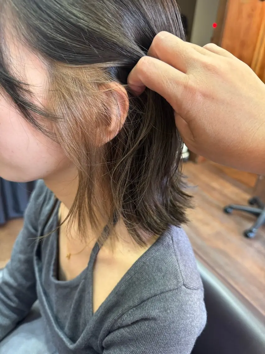 インナーカラー(ブリーチonカラー)+トリートメントの写真