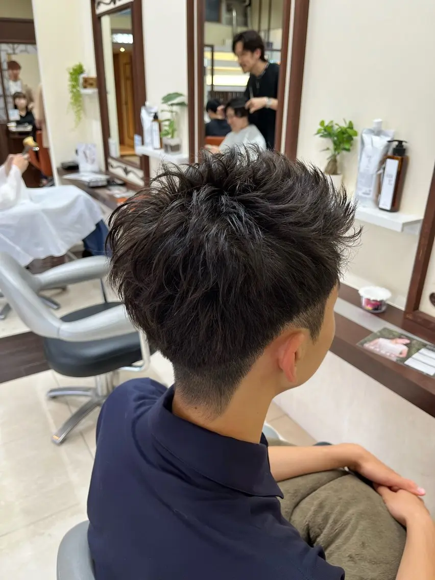 ショート パーマ メンズ スパイキーショート 刈り上げ ショートヘア 🧊メンズ特化🧊 高木航希のヘアスタイル