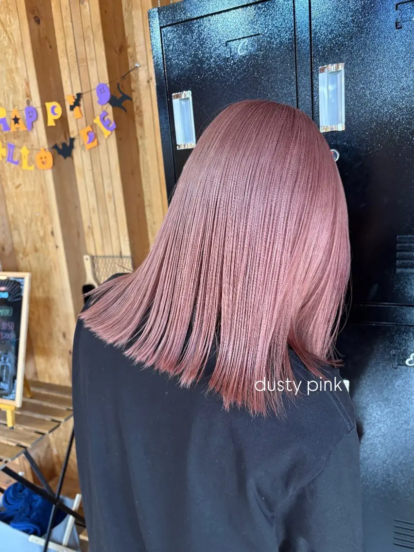 カラー 切りっぱなしボブ 透明感カラー 韓国風カラー ピンクカラー ボブ ヘアカラー トリートメント まろみ暖色×ボブ ×chia🕯のヘアスタイル