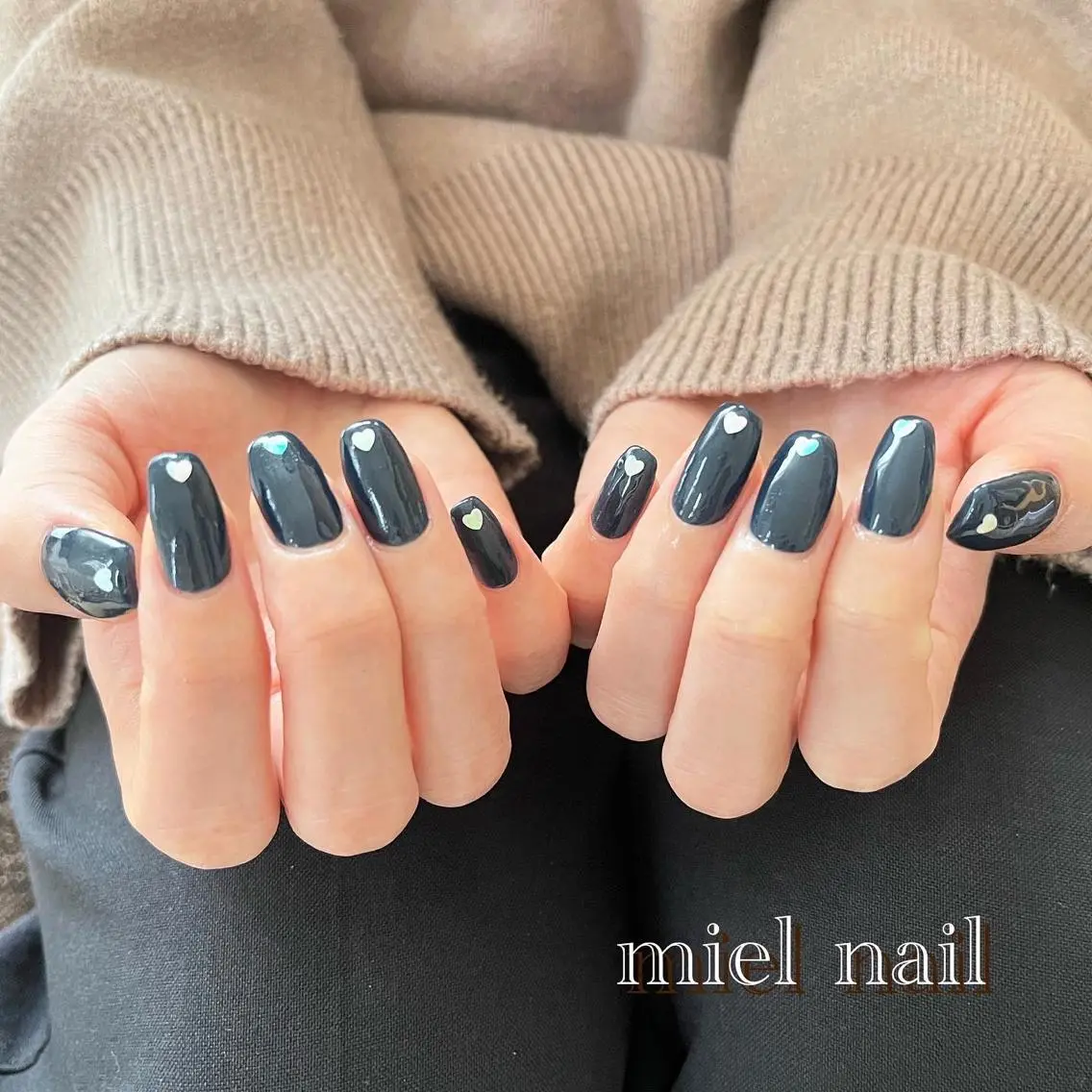 ネイル ハート ネイビー ワンカラーネイル 冬ネイル miel nailのネイルデザイン