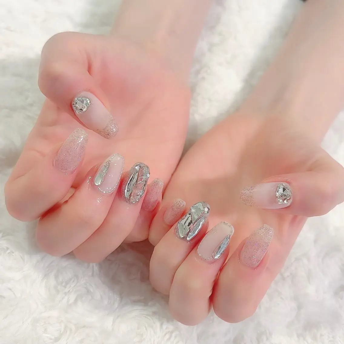 ネイル 持ち込み ハンドネイル Naruse Momoのネイルデザイン