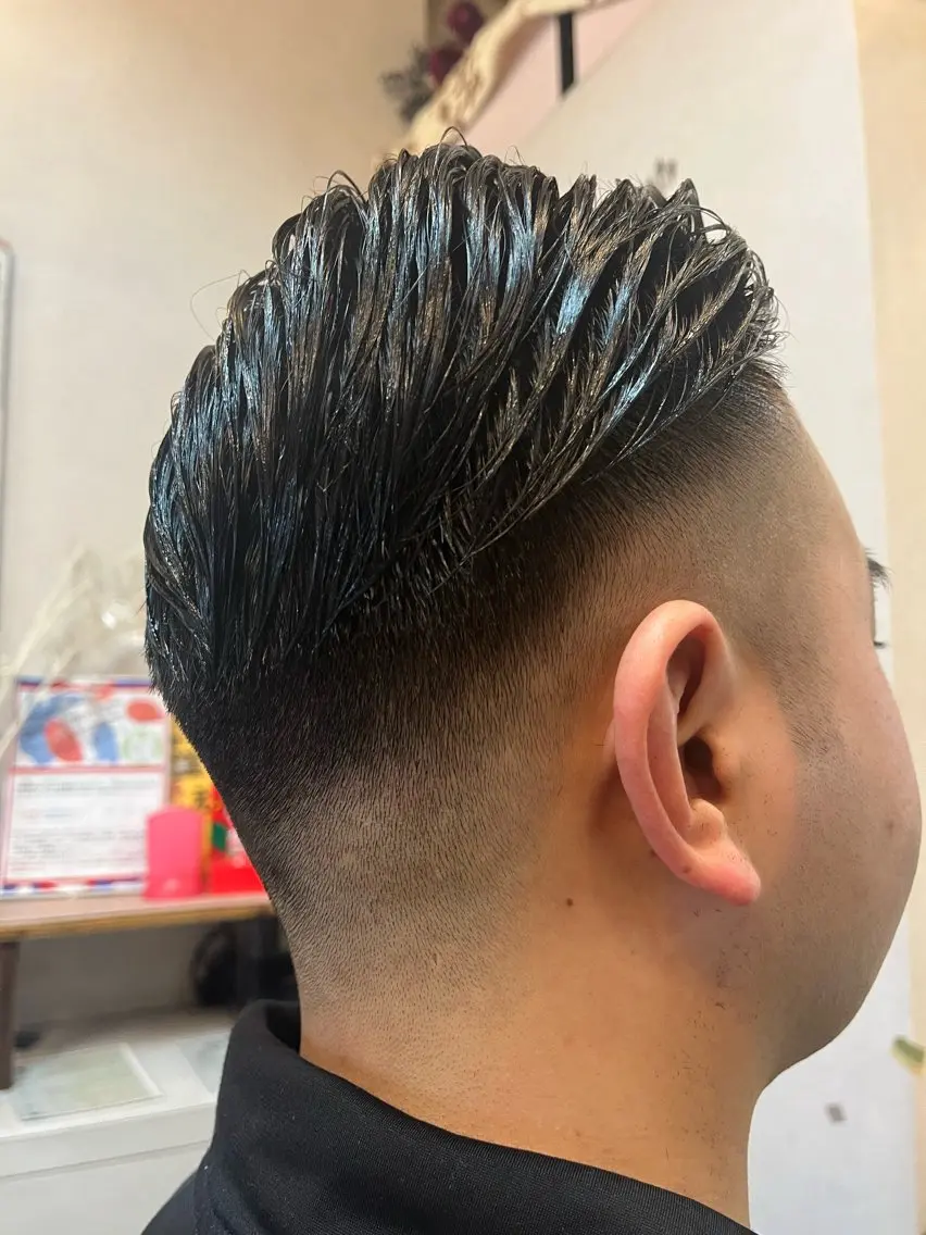 ショート メンズ フェードカット カット 松 下のヘアスタイル