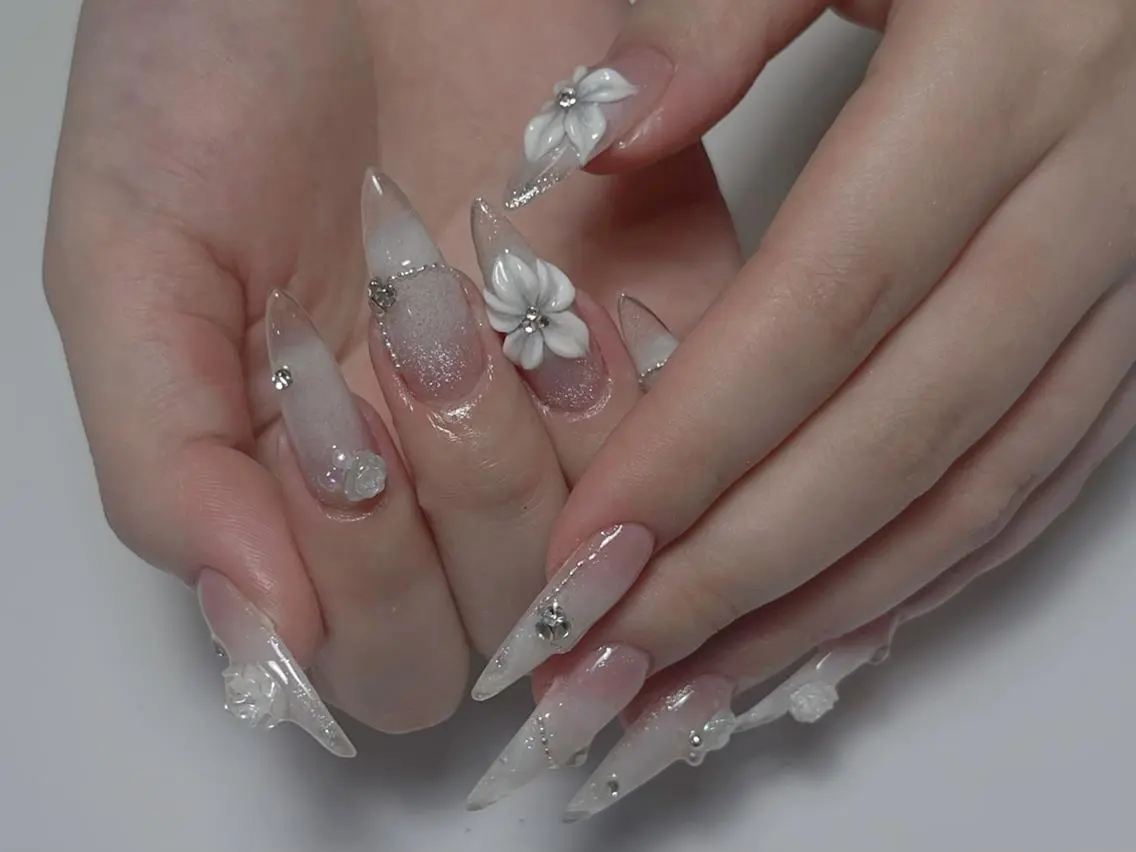 ネイル 長さ出し ジェルネイル 韓国ネイル マグネットネイル 持ち込み ハンドネイル アンアンBelle Nail 池袋のネイルデザイン