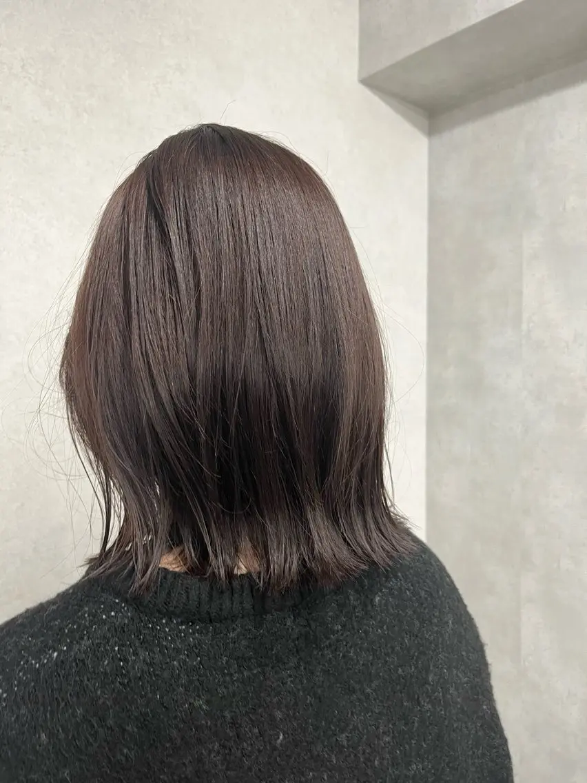 ミディアム カラー ブラウンカラー 外ハネヘア anon Loemのヘアスタイル