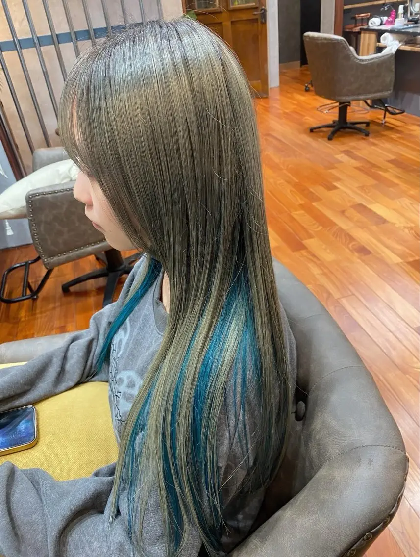 ロング カラー ヘアアレンジ デザインカラー 烏山 達也のヘアスタイル