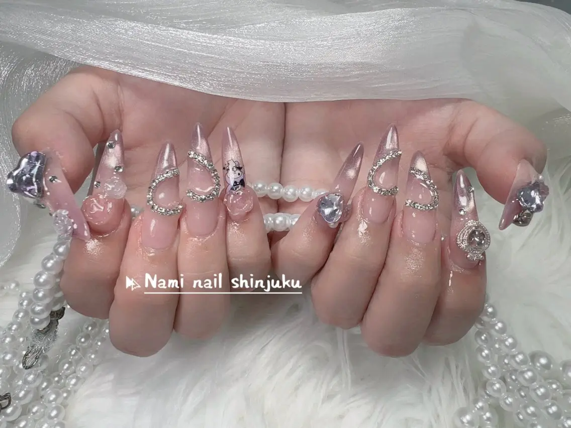 ネイル 長さ出し ガーリー 韓国ネイル ロングネイル 持ち込み ハンドネイル Nami nail salonのネイルデザイン
