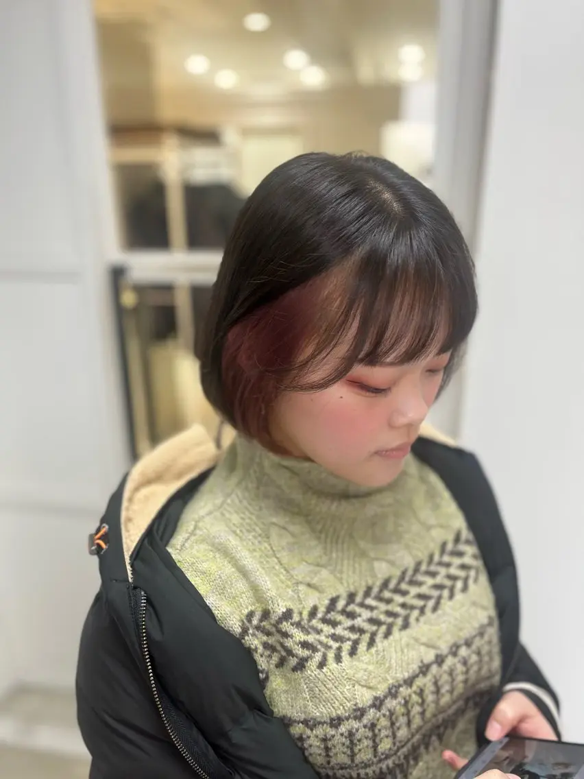 ミディアム カラー ブリーチ イヤリングカラー インナーカラー トリートメント 【ただの天才 🎨】のヘアスタイル