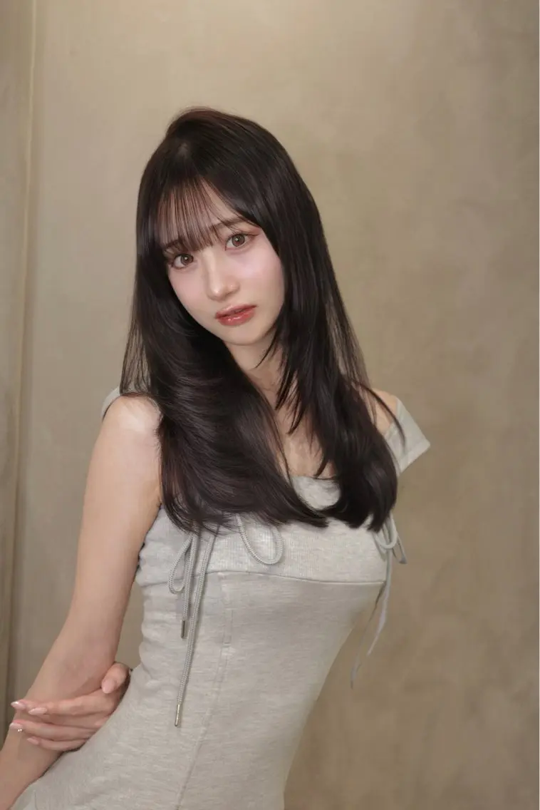 ロング 髪質改善 レイヤーカット 似合わせカット 美顔形成｜レイヤー ｜青山のヘアスタイル